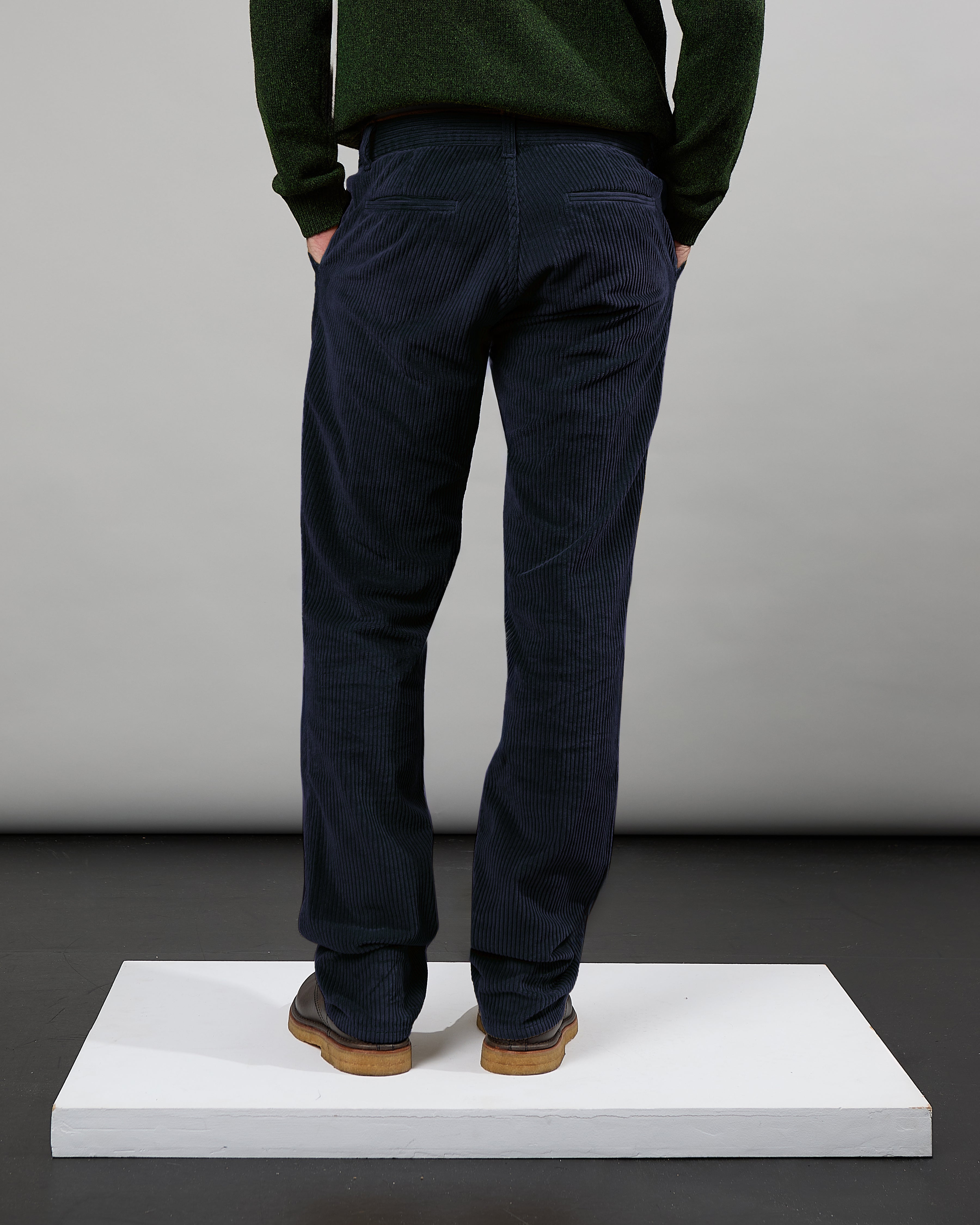 Antoine - pantalon en velours pour homme - 3 - Alexandra Golovanoff