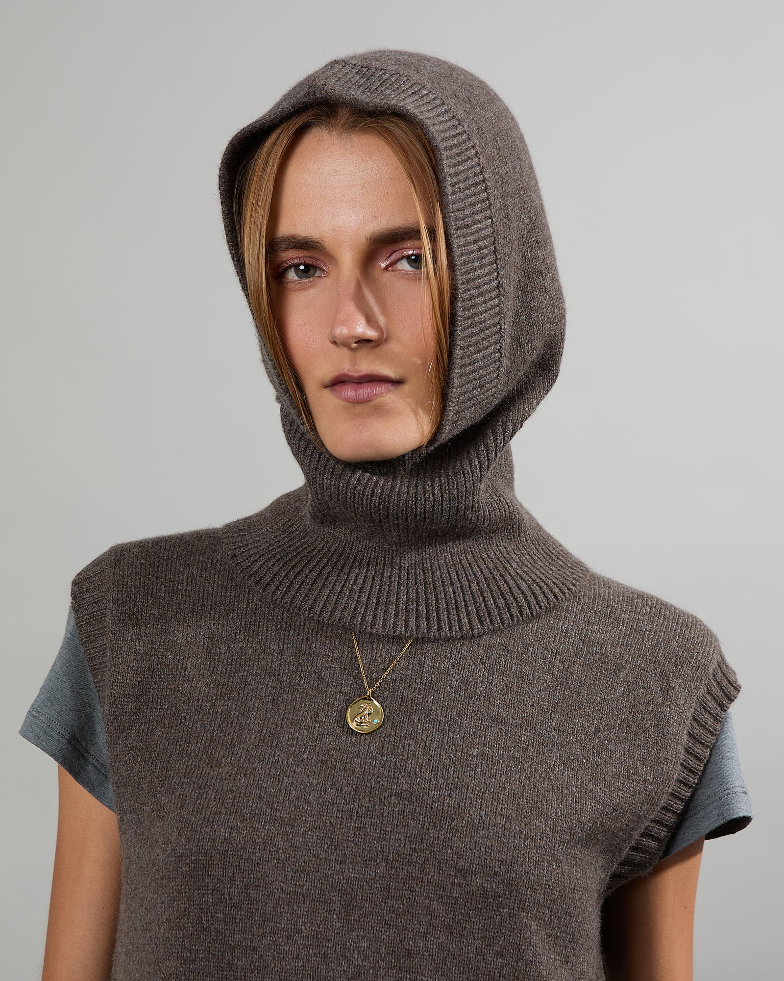 Cagoule - Cagoule cachemire - 1 - Alexandra Golovanoff
