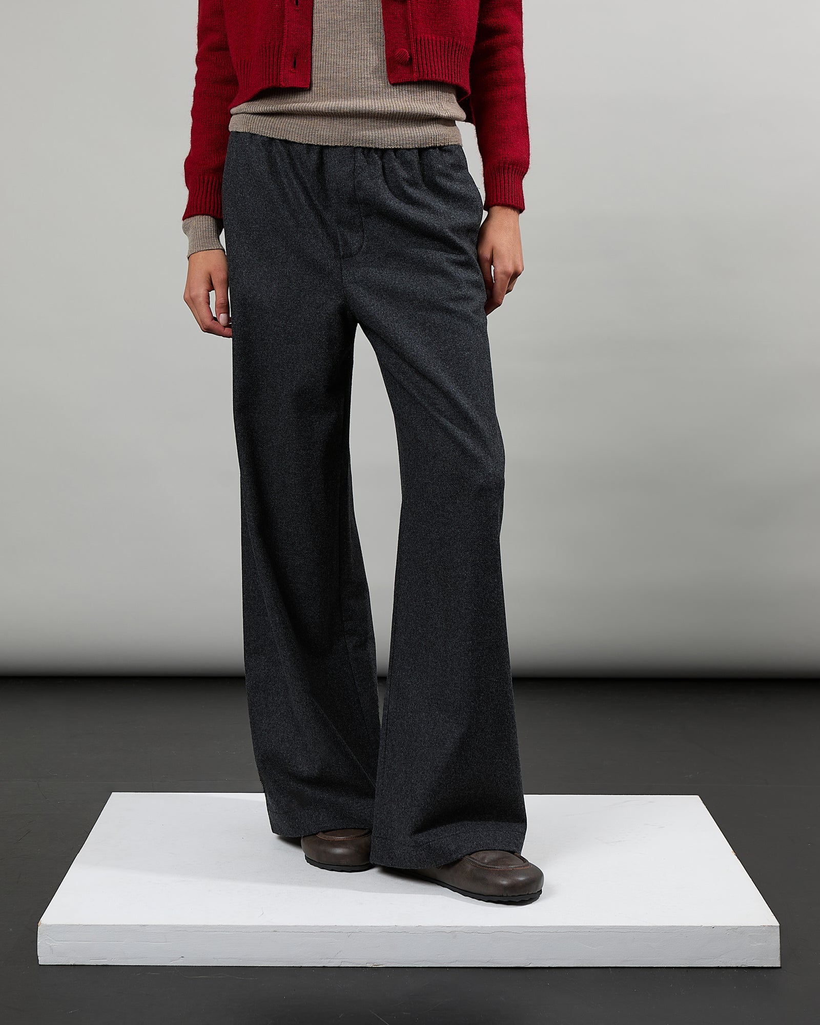 Ava - Pantalon large - Ceinture élastique - Mélange Laine Cachemire - 2 - Alexandra Golovanoff