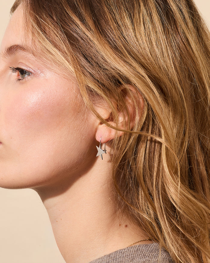 alexandra golovanoff Paire de boucles d'oreille Etoile or blanc