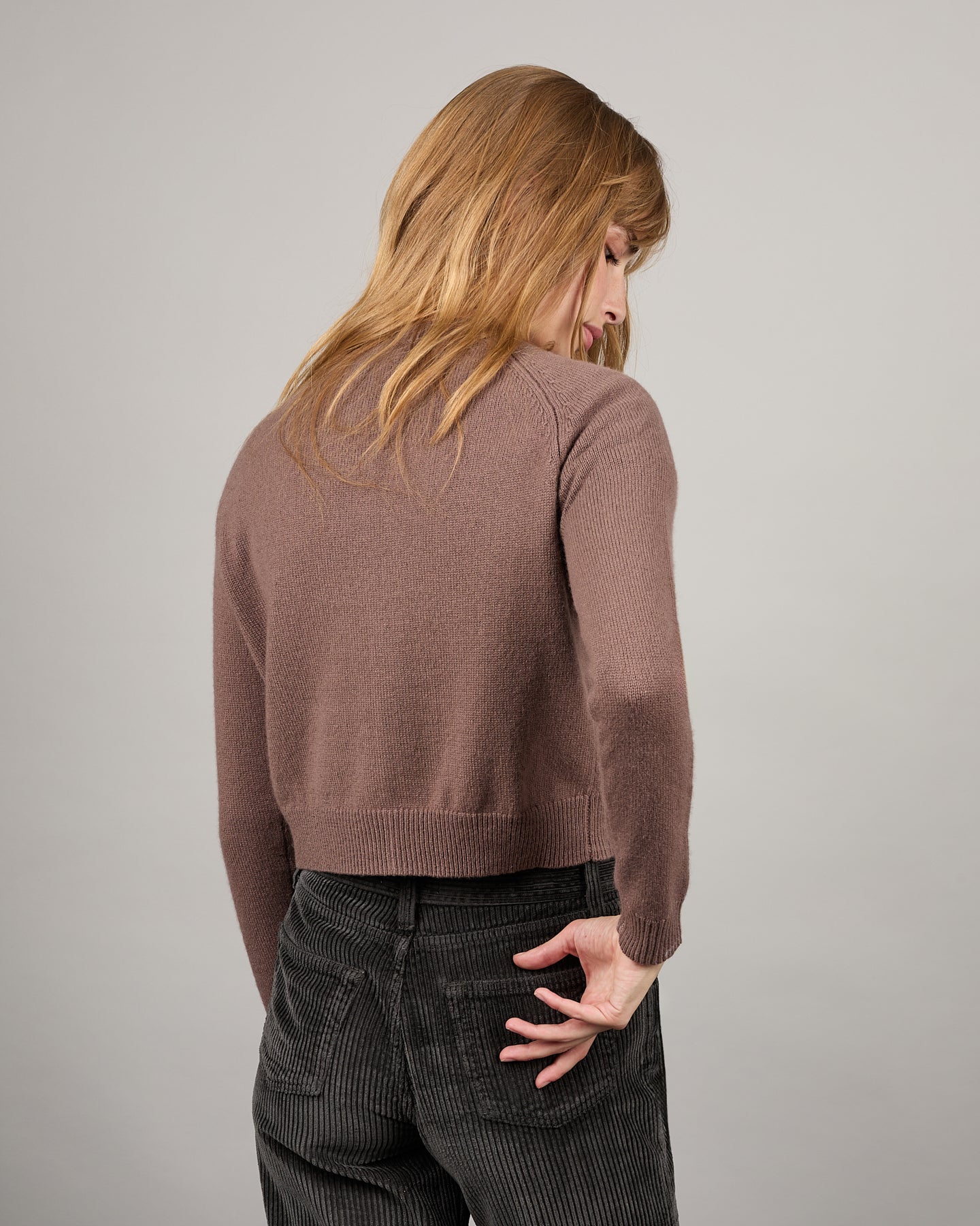 Cardigan Mila brown 17 - 2 - Alexandra Golovanoff