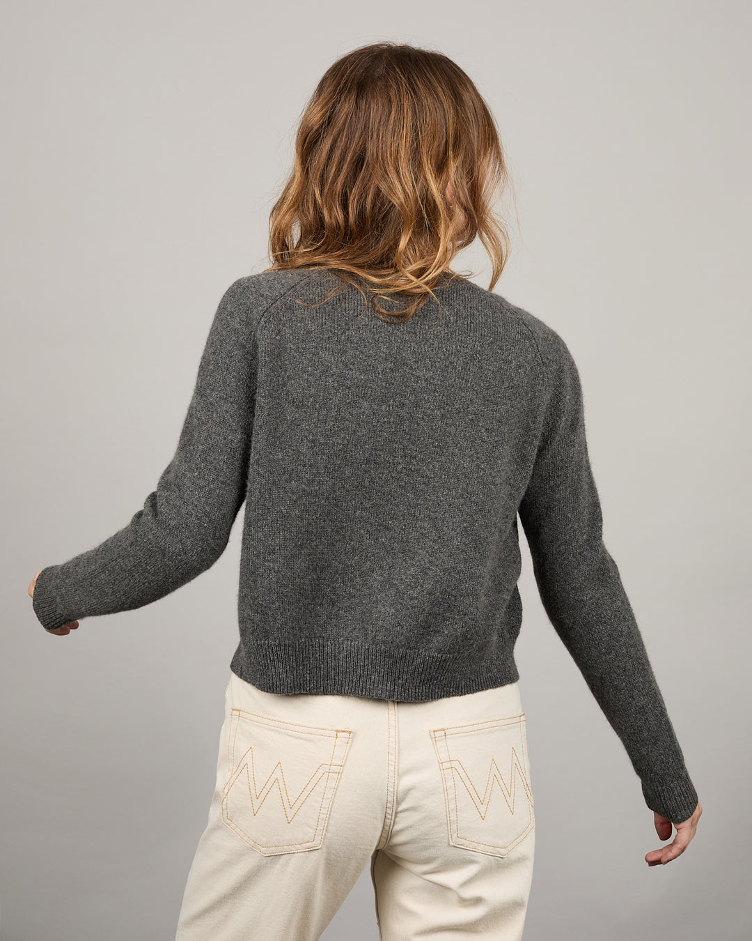 cardigan Mila grey 17 – Alexandra Golovanoff