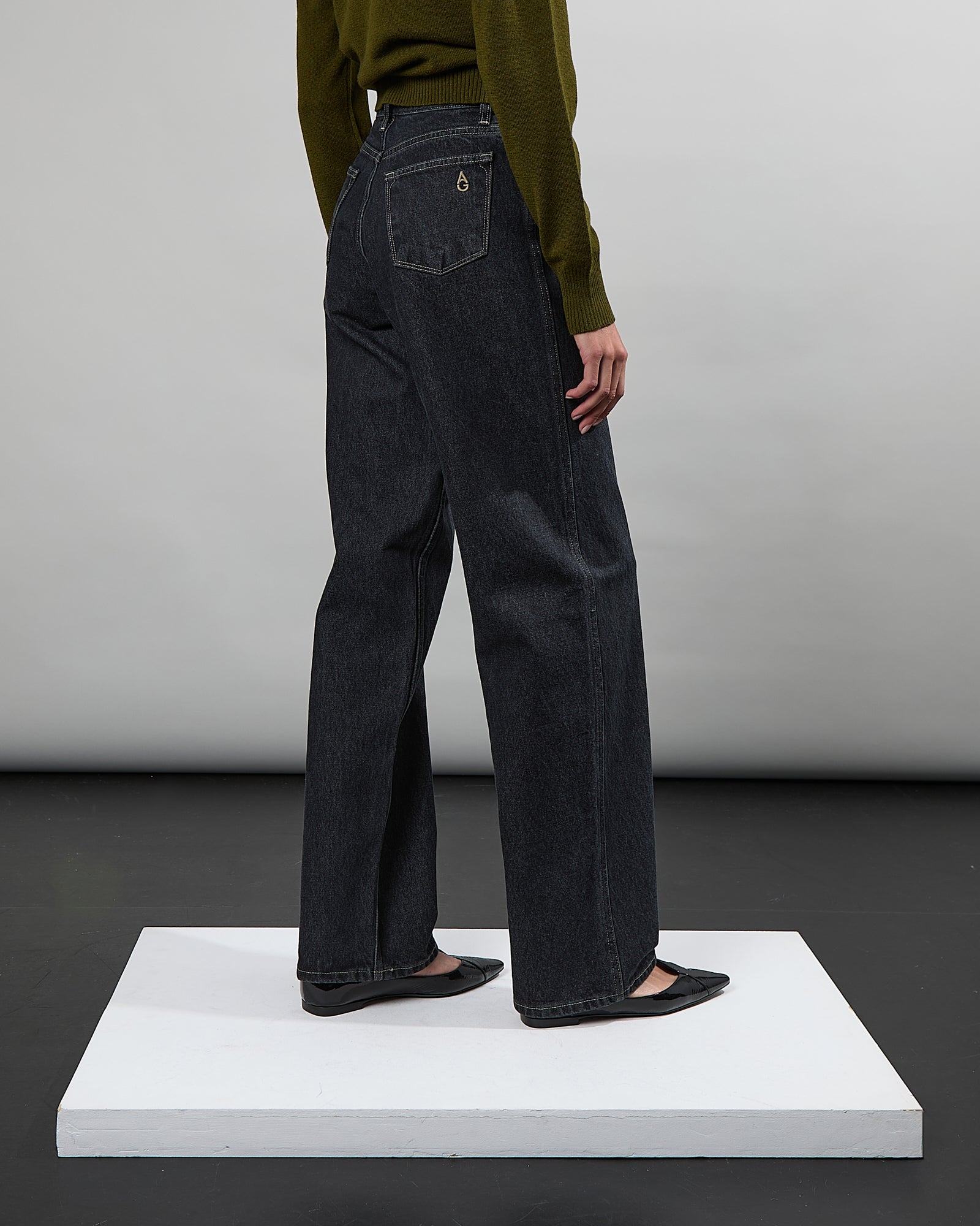 Cécile - Taille mi-haute - jambe large - long  - 4 - Alexandra Golovanoff