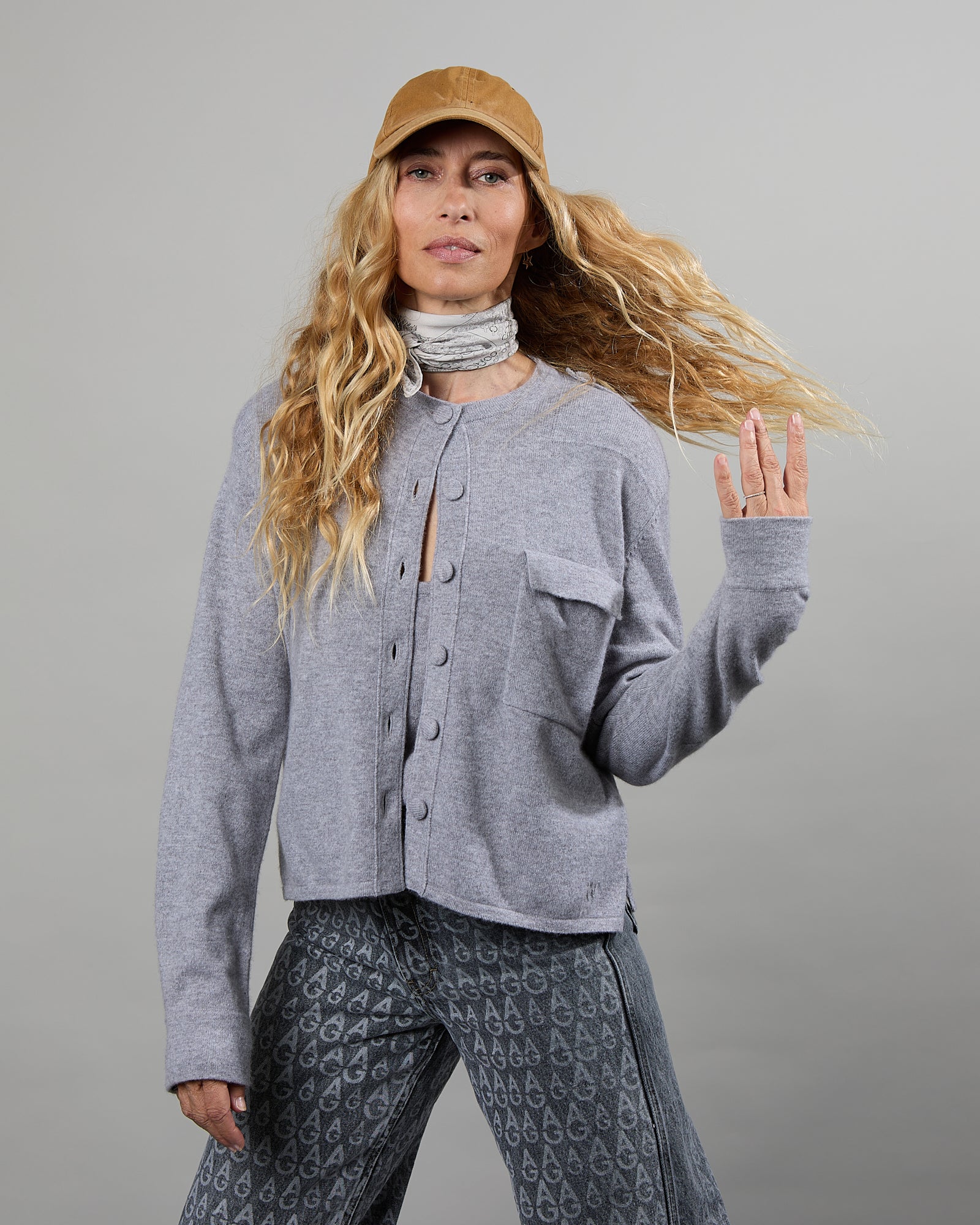 Cutie - Debardeur fin reversible en 100% cachemire - 4 - Alexandra Golovanoff