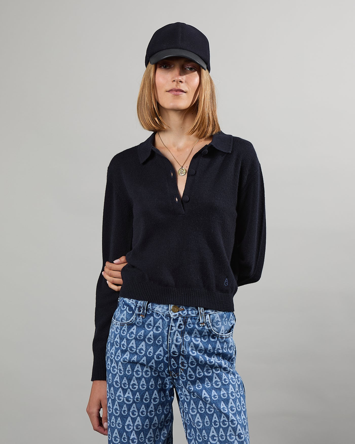 Anna Light navy