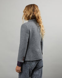 James - Veste 100% cachemire - deux boutons - coupe courte - 3 - Alexandra Golovanoff