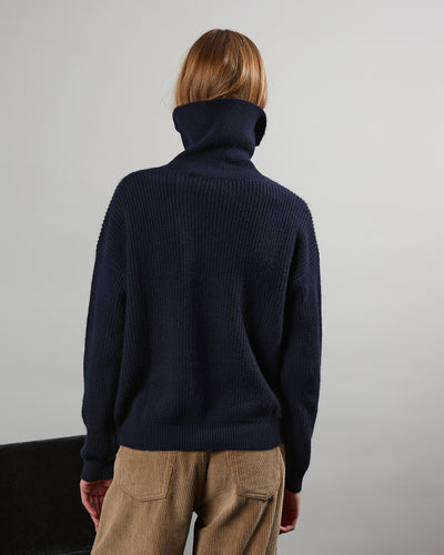 Kate navy 19