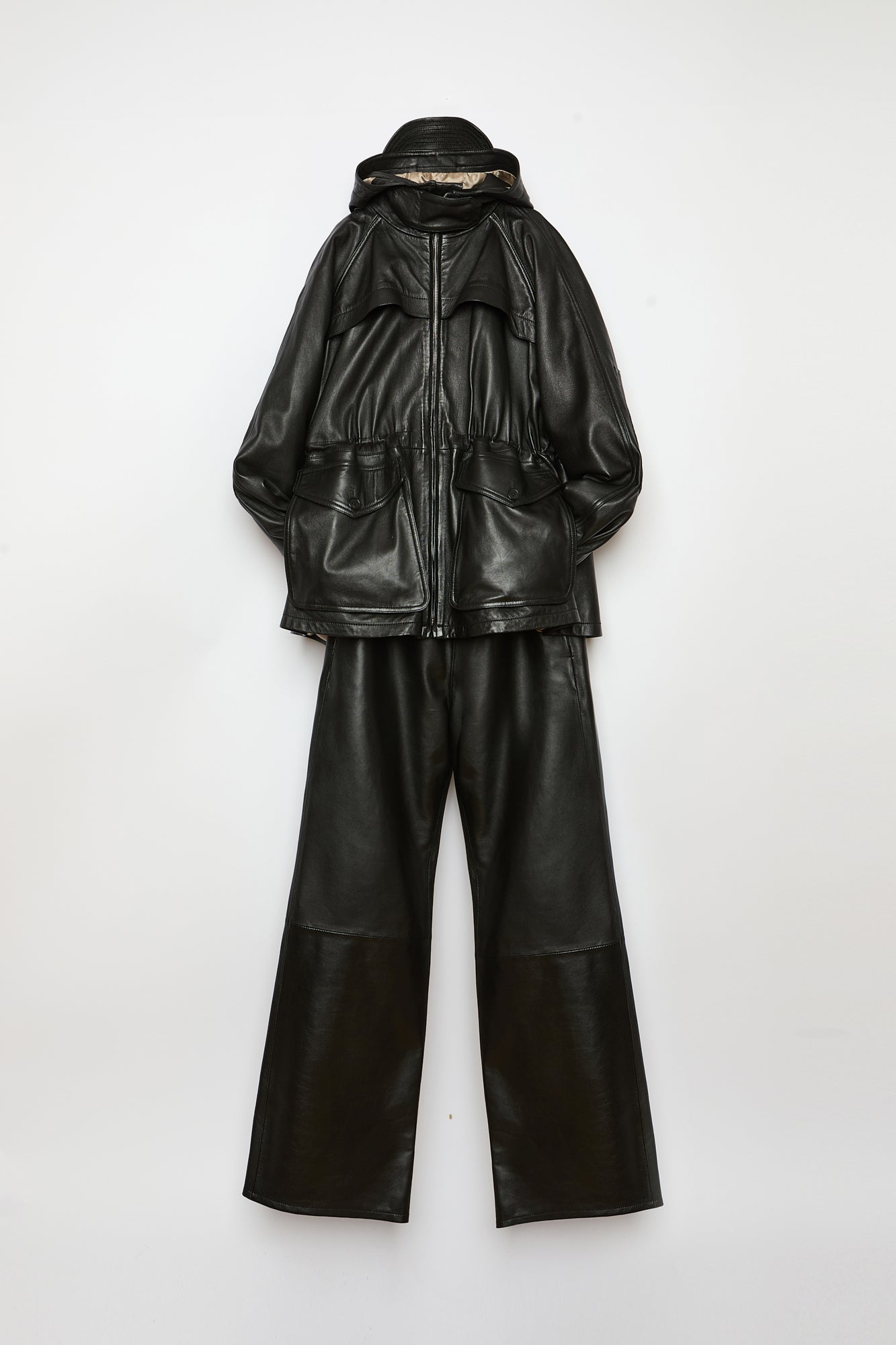 Travel - Parka à capuche en 100% cuir d'agneau - 9 - Alexandra Golovanoff