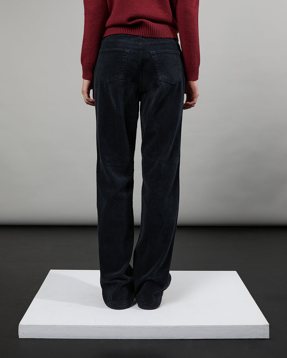 France - Pantalon velours - taille mi-haute - jambe droite - 2 - Alexandra Golovanoff