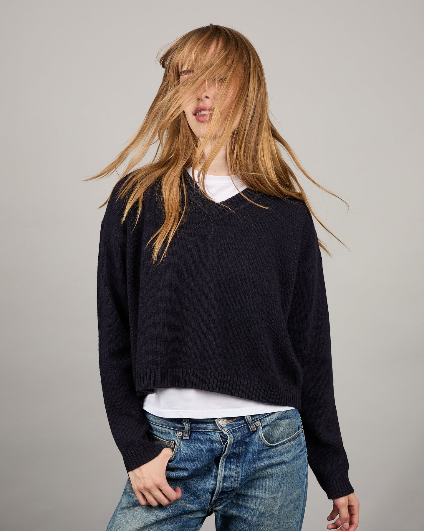 Mathilde Boxy natura coal 17 - 2 - Alexandra Golovanoff