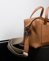Alex - sac en cuir - bandoulière - taille moyenne - 3 - Alexandra Golovanoff