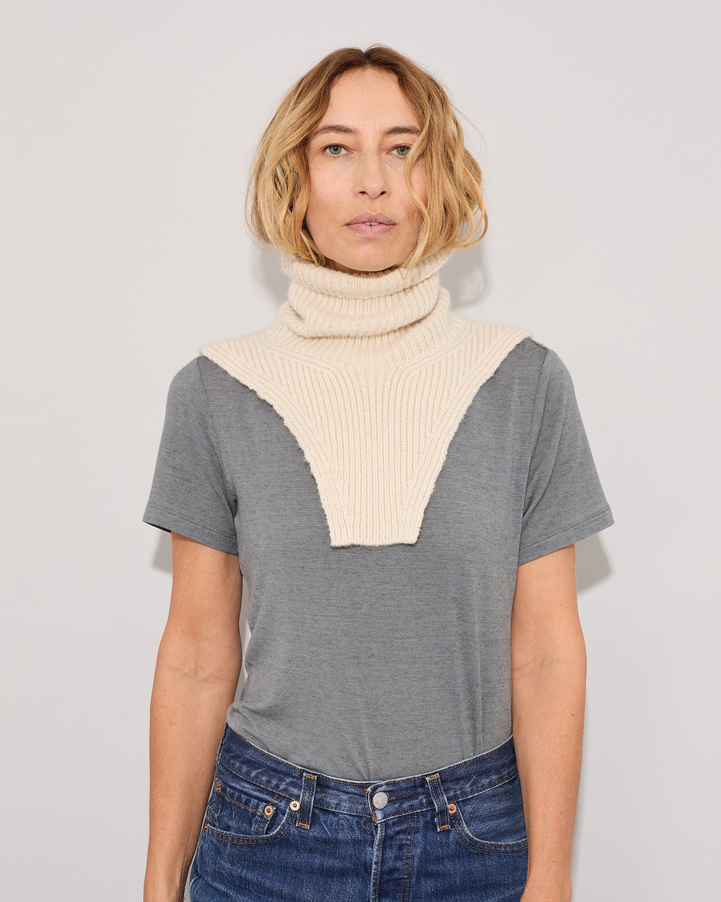 Plastron powder 17 - 1 - Alexandra Golovanoff