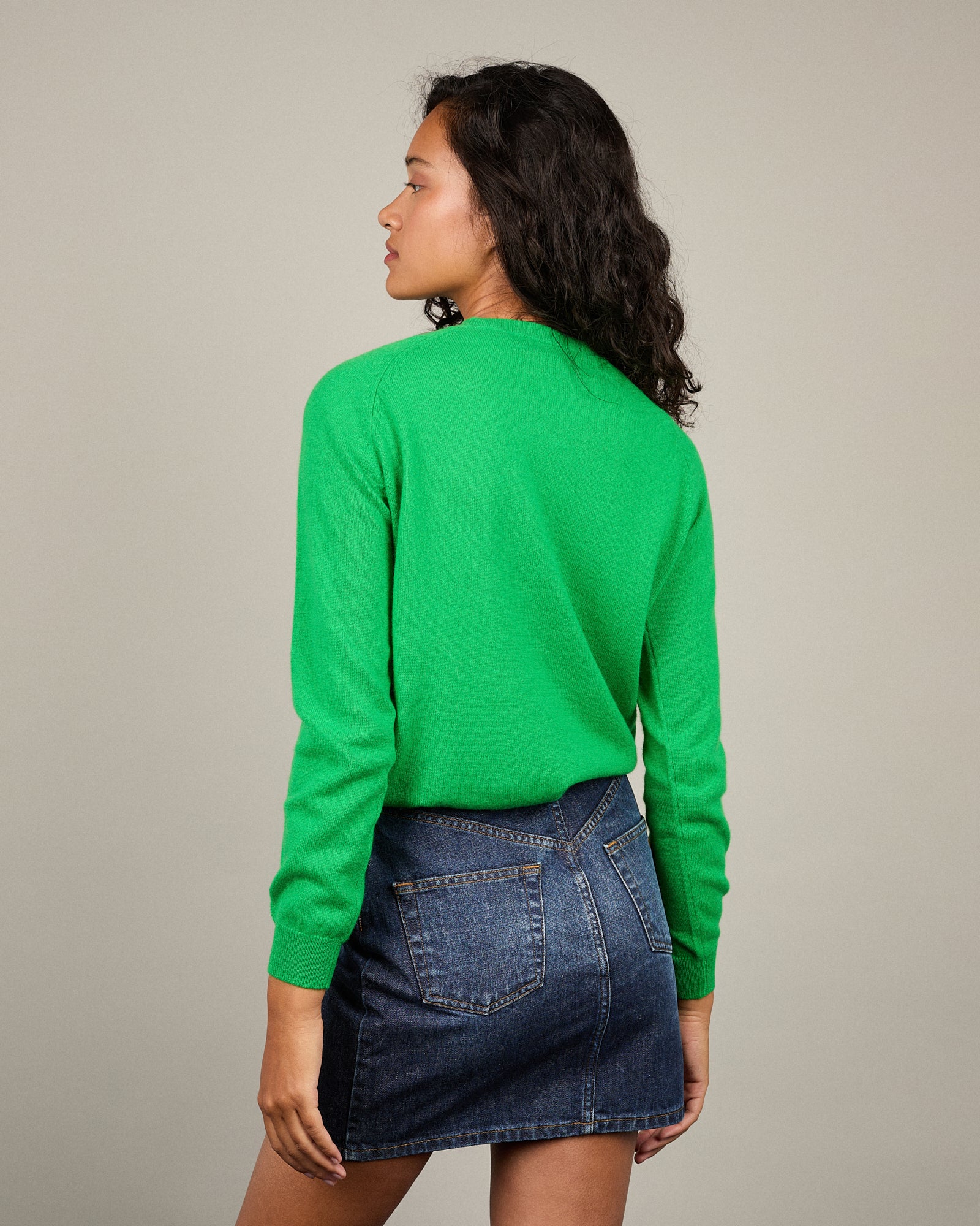 Mila - Mila Light green 18 - 2 - Alexandra Golovanoff