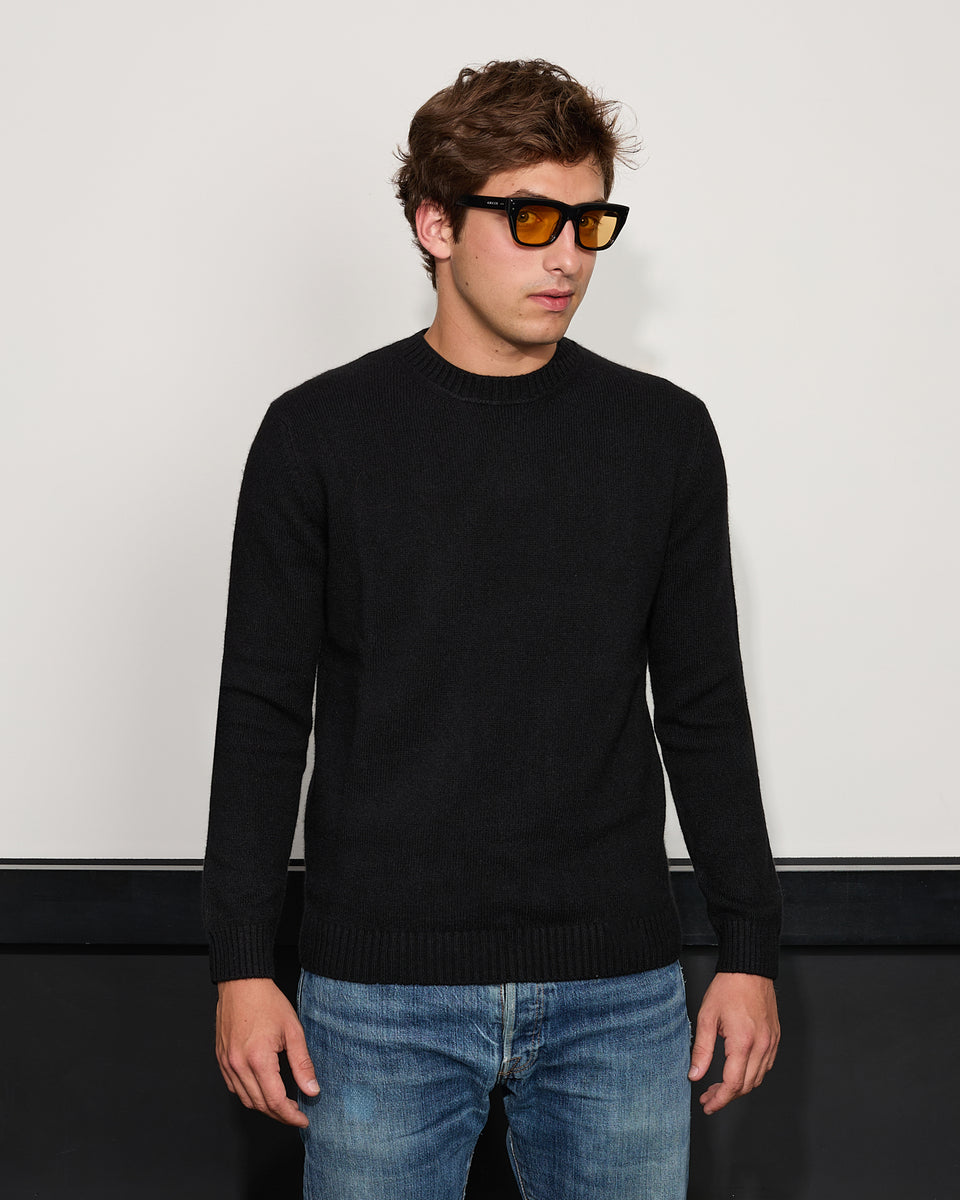 Virgile Man black - 1 - Alexandra Golovanoff