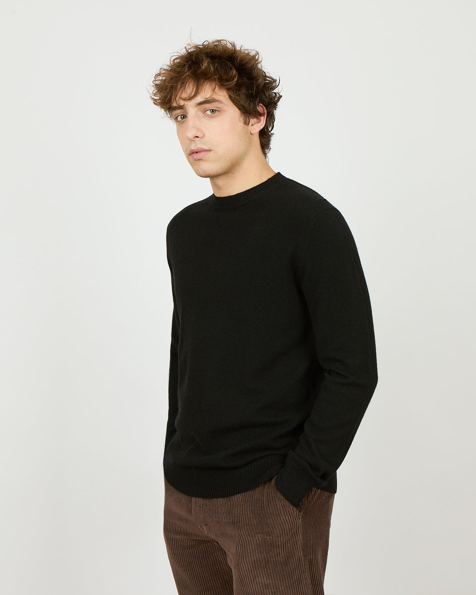 Virgile Man Light Black - 1 - Alexandra Golovanoff