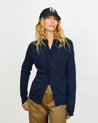 Julien - Cardigan col V overvize en 100% laine vierge - 1 - Alexandra Golovanoff