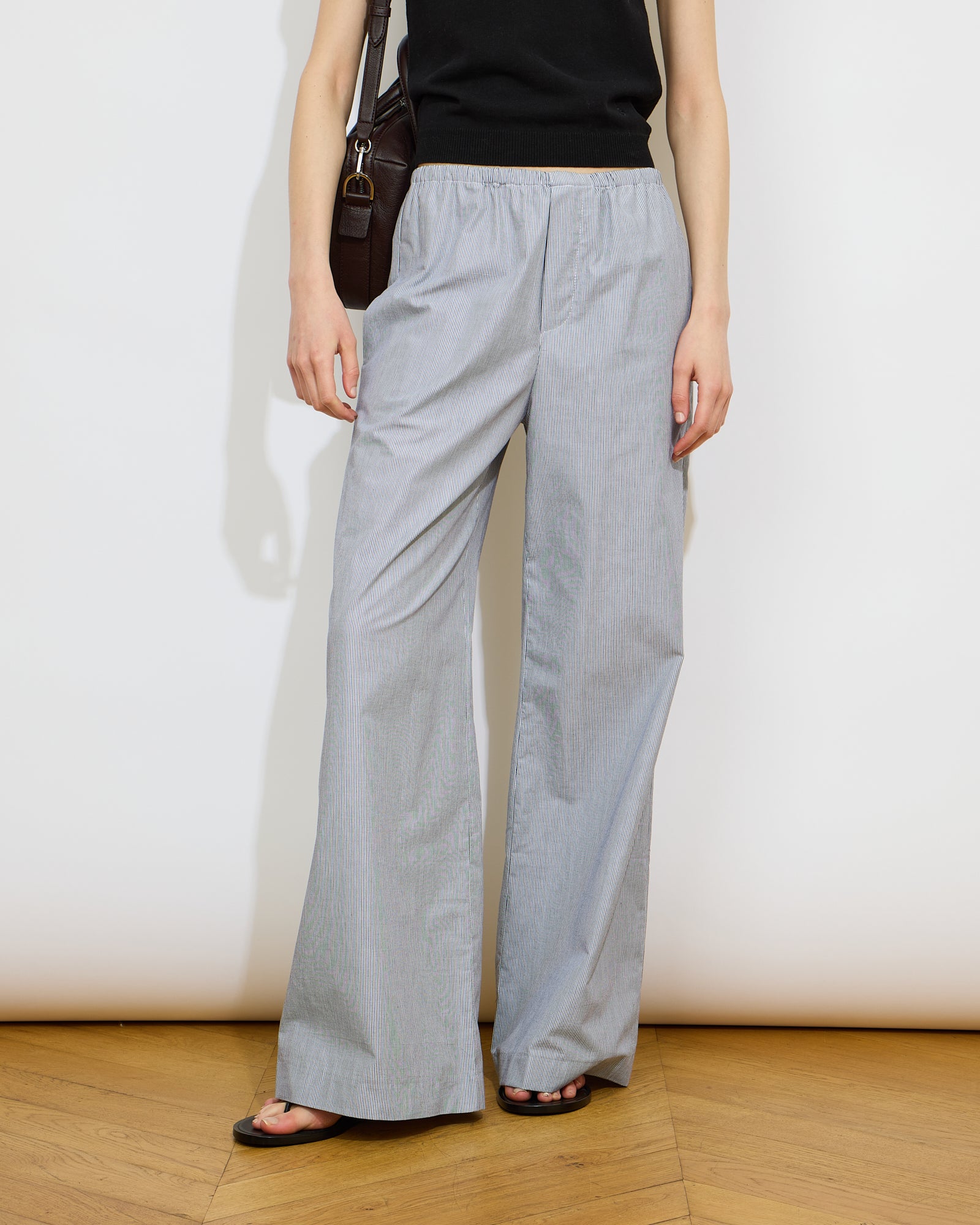 Ava - Pantalon en coton rayée fil à fil - 1 - Alexandra Golovanoff