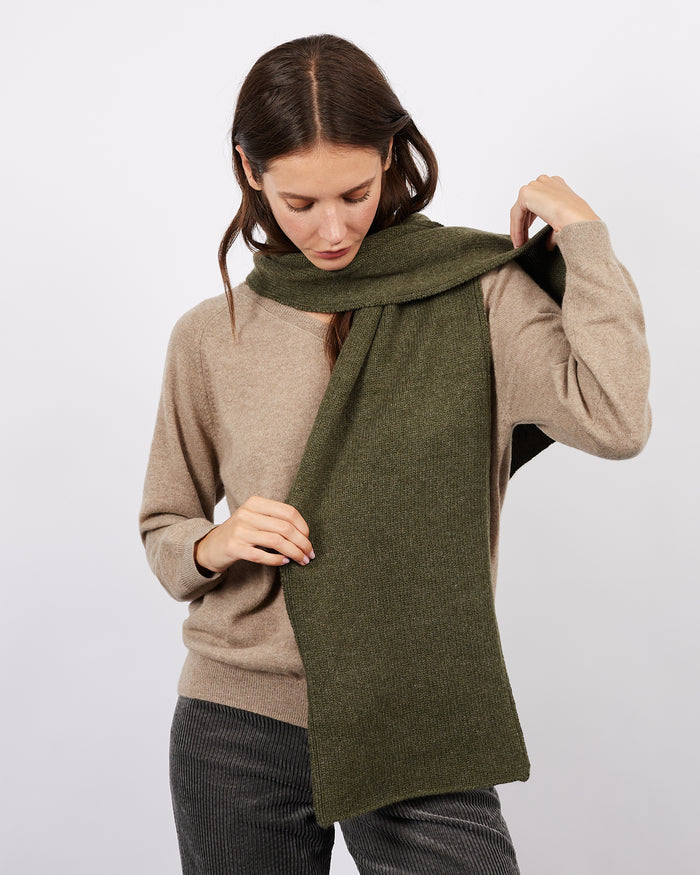 alexandra golovanoff Echarpe kaki 15