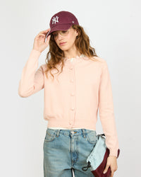 Mila - Cardigan fin col rond et manches raglantes en 100% cachemire - 1 - Alexandra Golovanoff