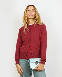 Mila - Cardigan fin col rond et manches raglantes en 100% cachemire - 1 - Alexandra Golovanoff