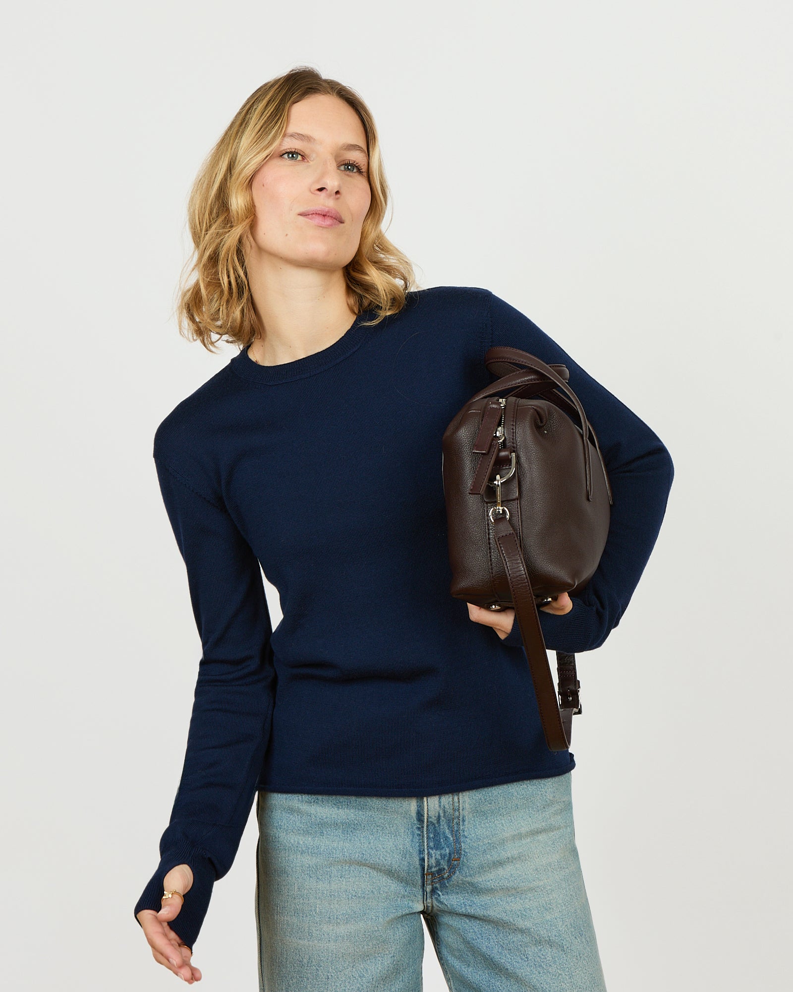 Violette - Pull col rond et manches longues en 100% laine vierge - 1 - Alexandra Golovanoff