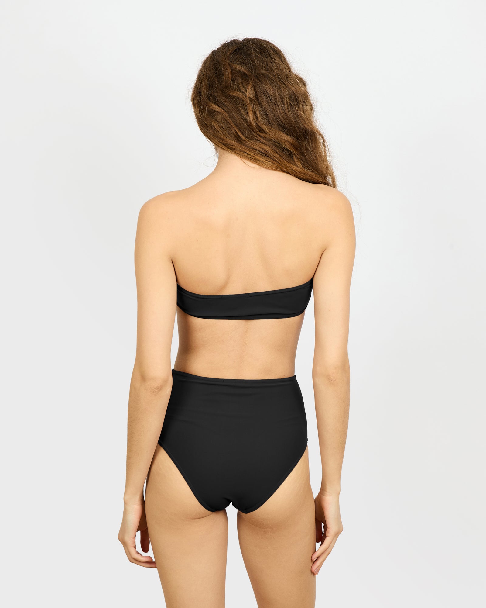 Copacabana - Maillot de bain 2 pièces culotte taille haute et haut bandeau - 2 - Alexandra Golovanoff