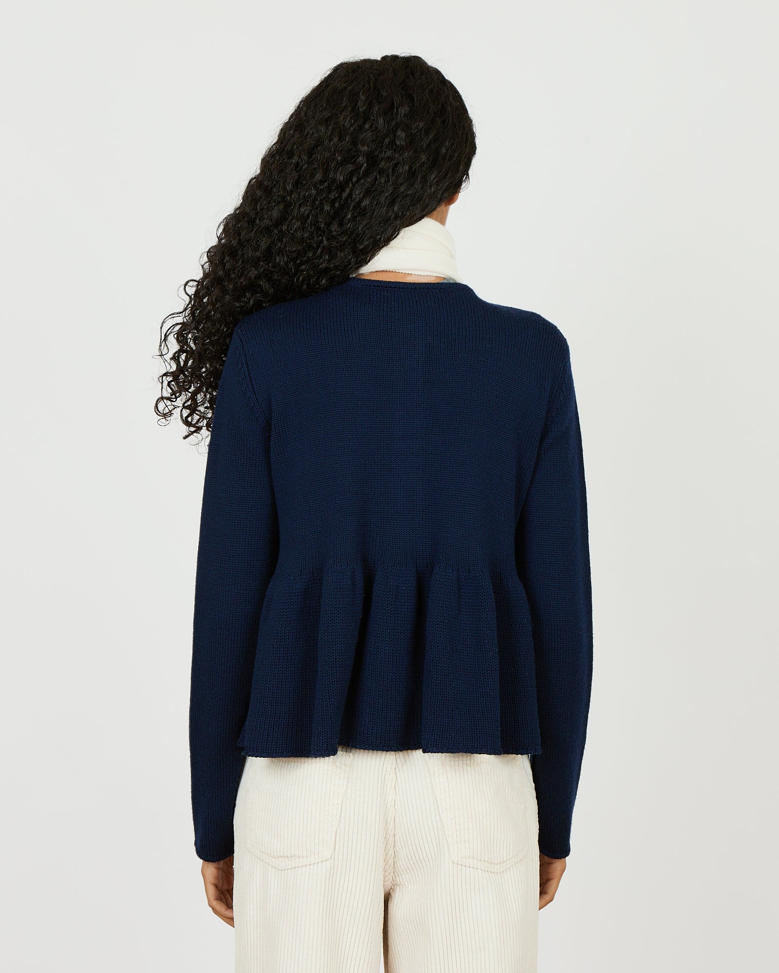 Iris - Cardigan en 100% laine vierge - 2 - Alexandra Golovanoff