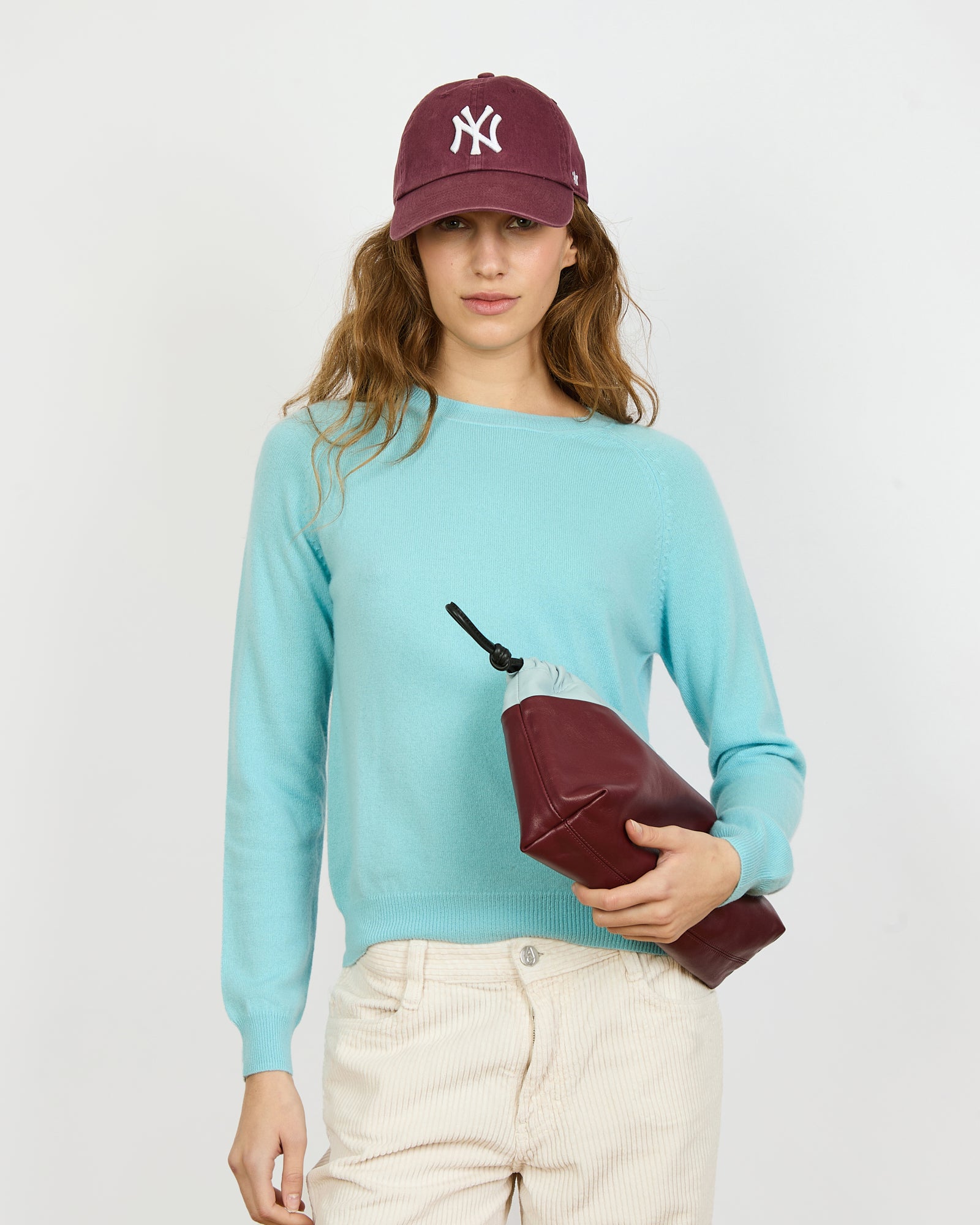 Mila - Pull fin col rond en 100% cachemire - 1 - Alexandra Golovanoff