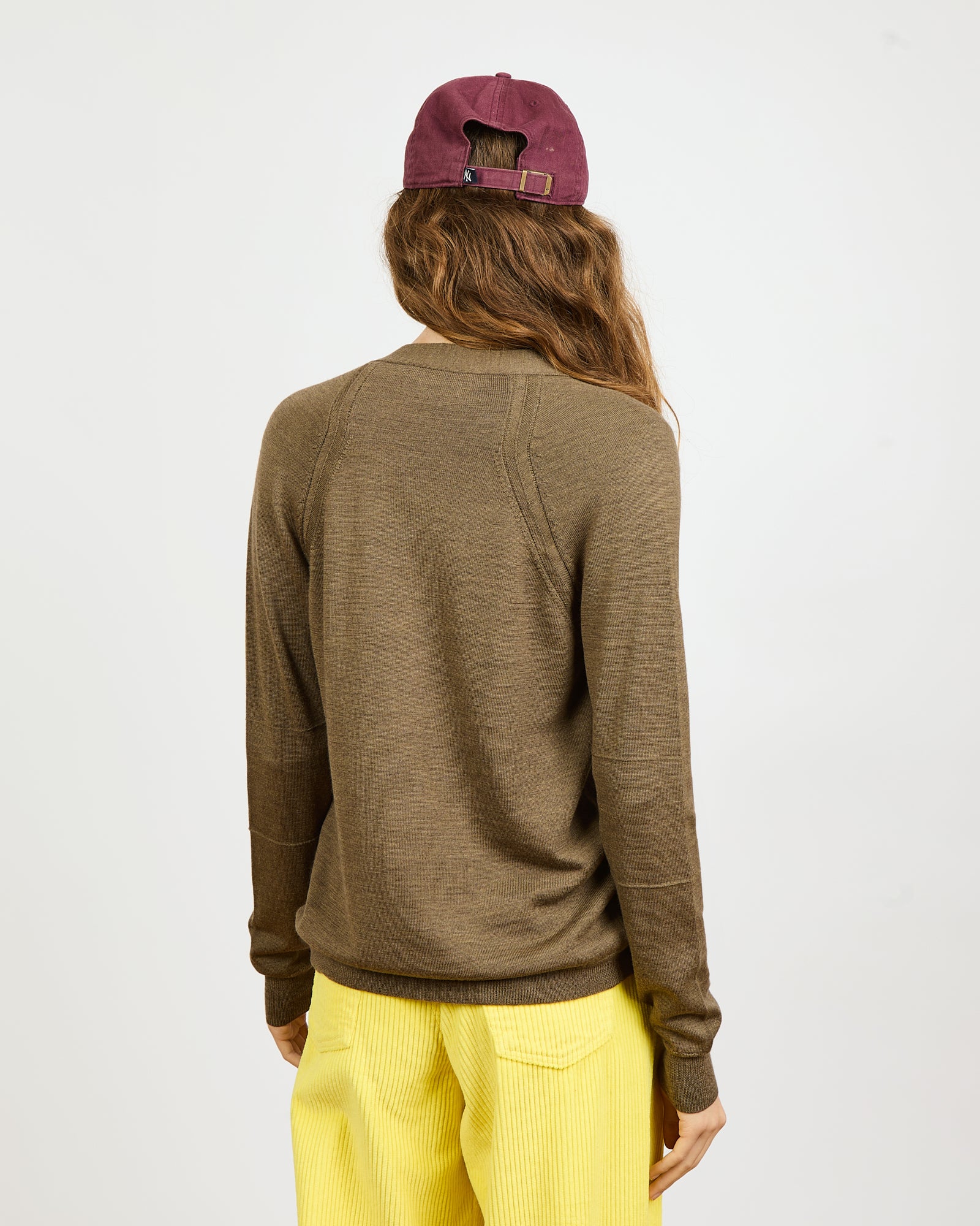 Julien - Cardigan col V overvize en 100% laine vierge - 2 - Alexandra Golovanoff