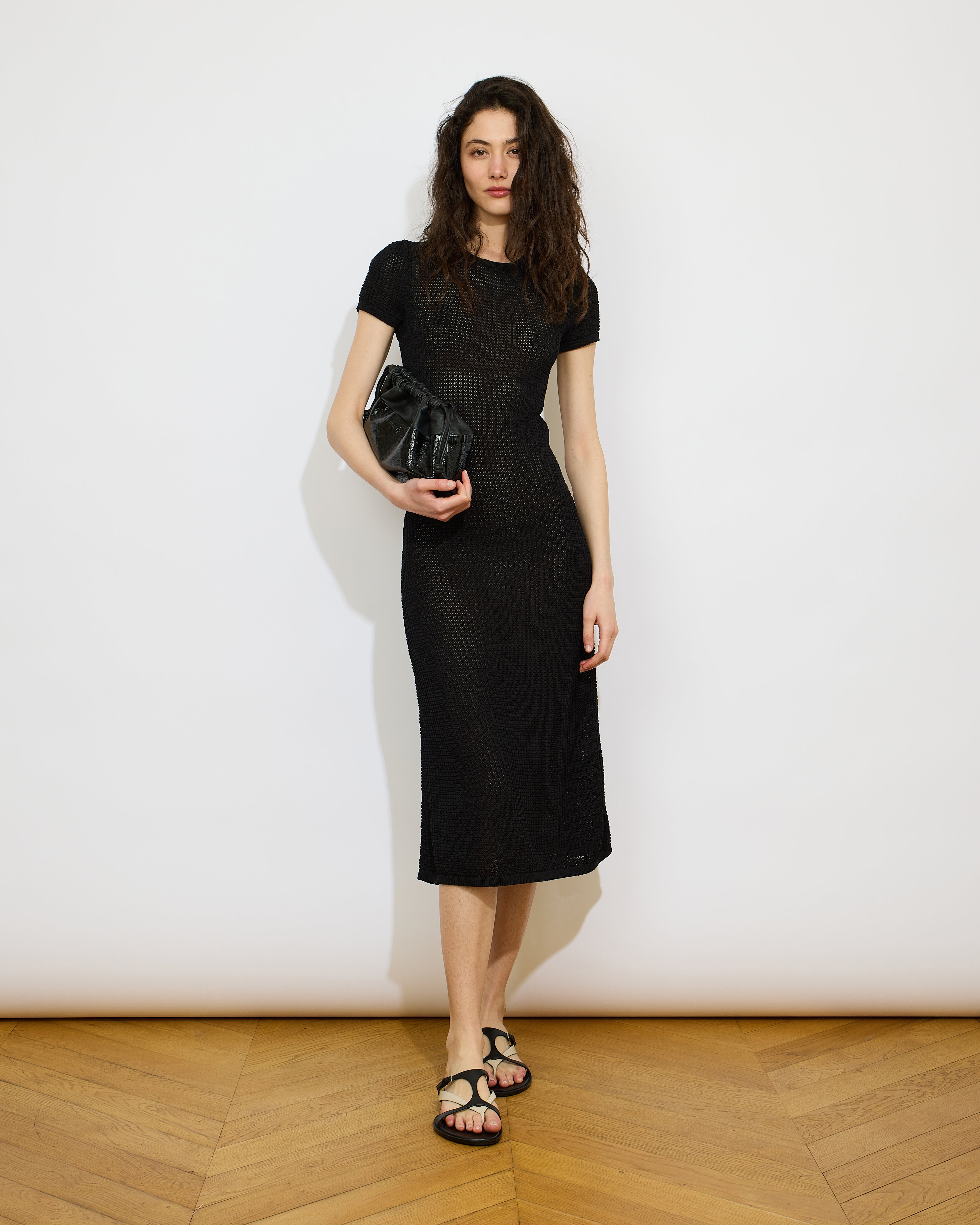 Ilana - Robe longue manches arrondies en point fishnet - 1 - Alexandra Golovanoff