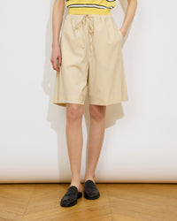 Jade - Bermuda en suiting de laine extra fin et sec - 1 - Alexandra Golovanoff