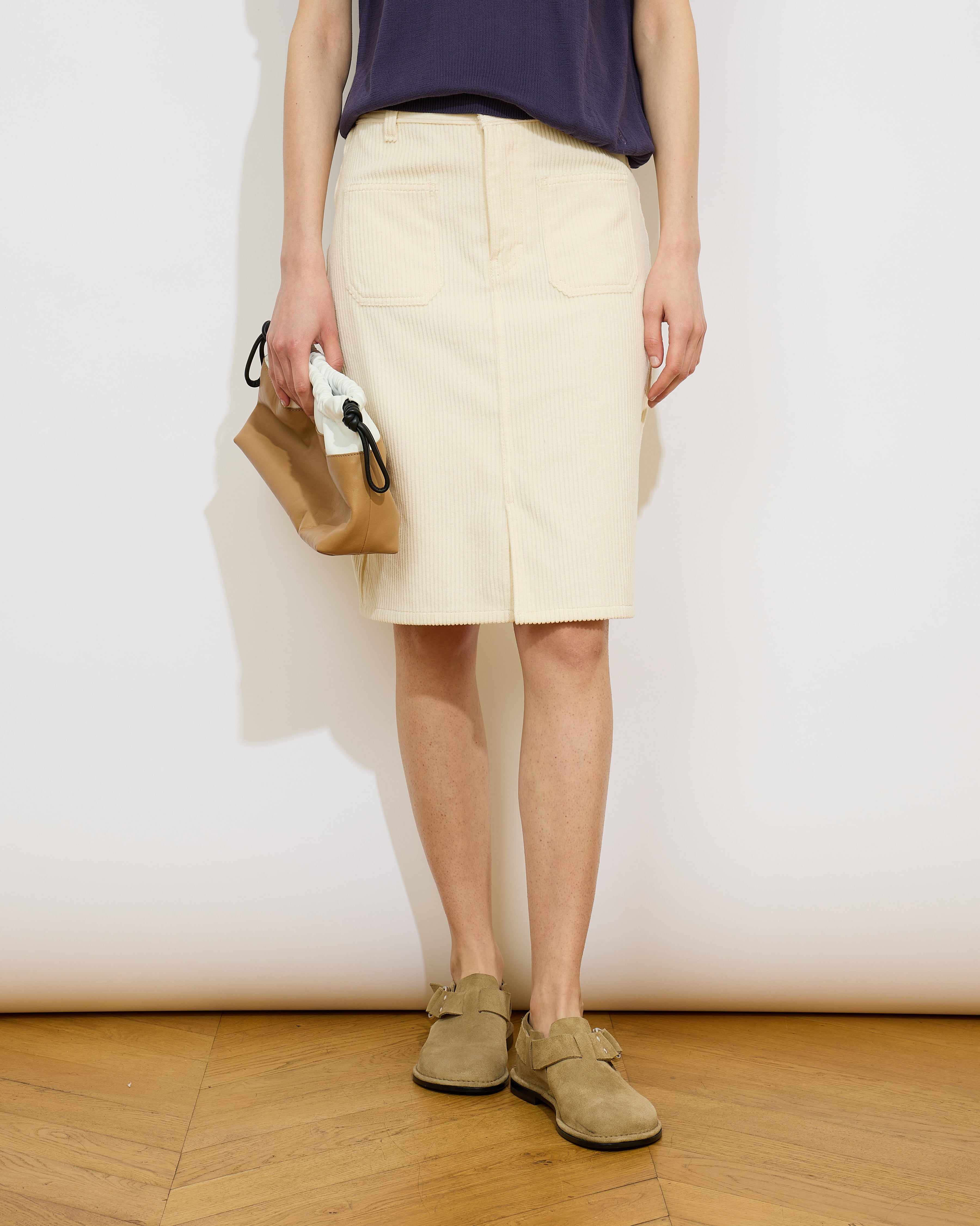 Mary - Jupe velours - fente - longueur genou - 1 - Alexandra Golovanoff
