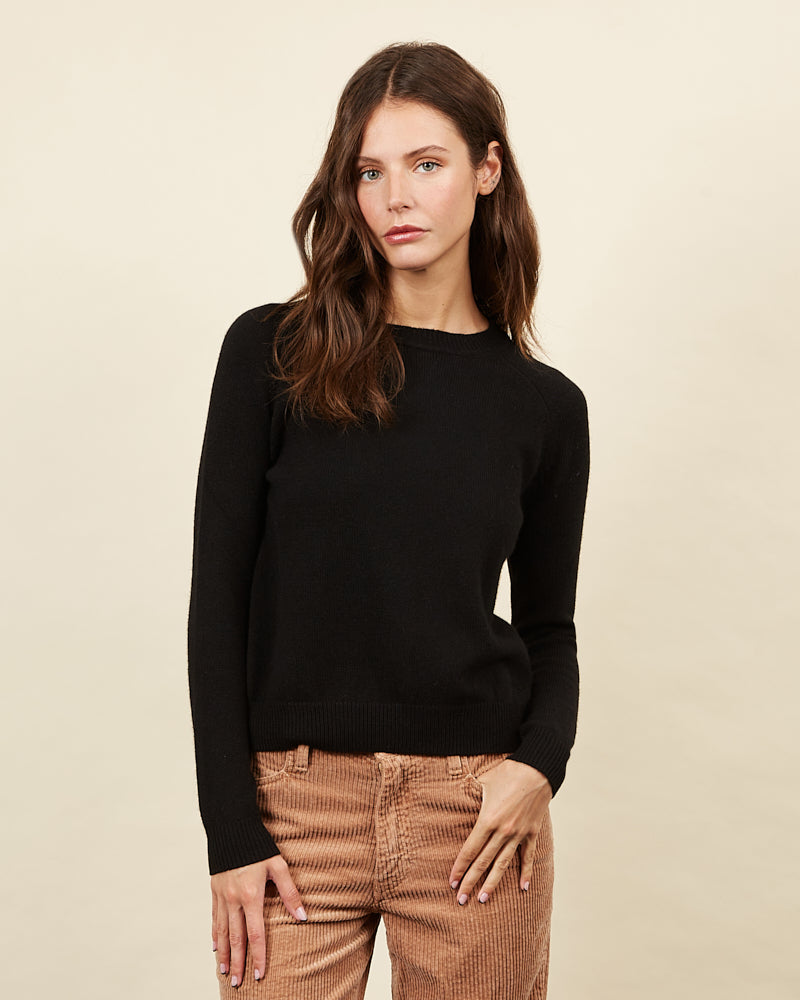 Mila black 15