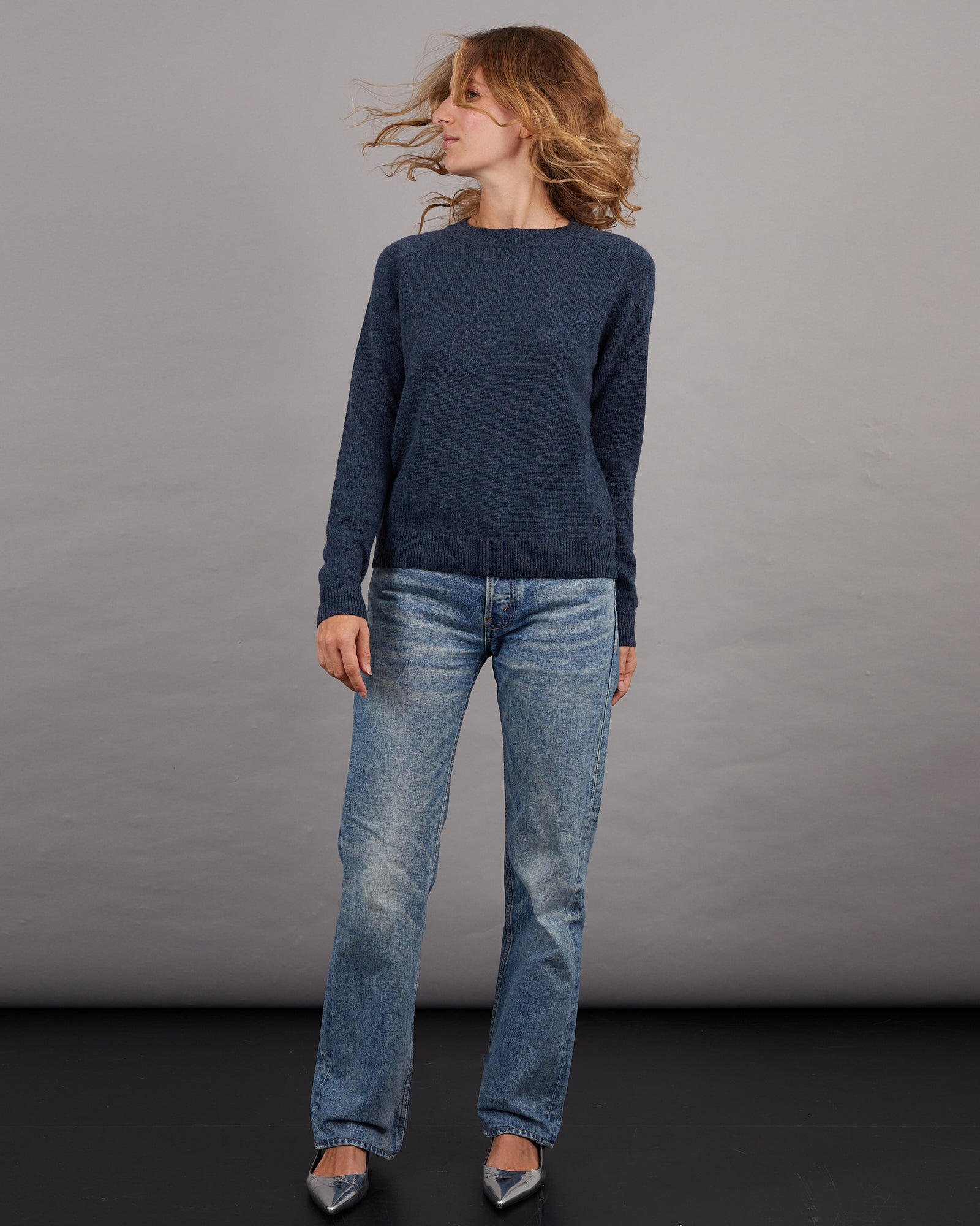 Mila blue 15 - 1 - Alexandra Golovanoff