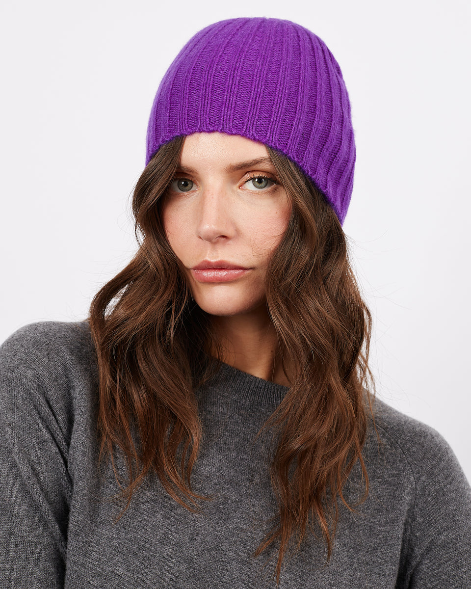 Bonnet purple 15 - 1 - Alexandra Golovanoff