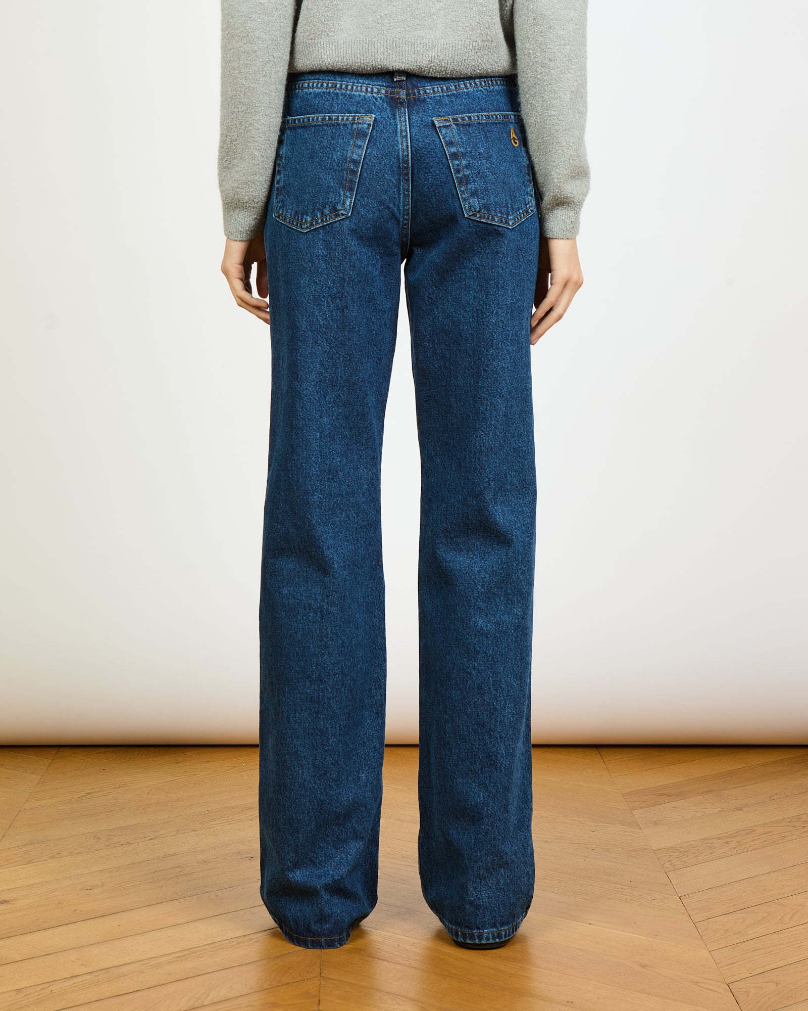 Monica - taille mi-haute - jambe droite - 3 - Alexandra Golovanoff