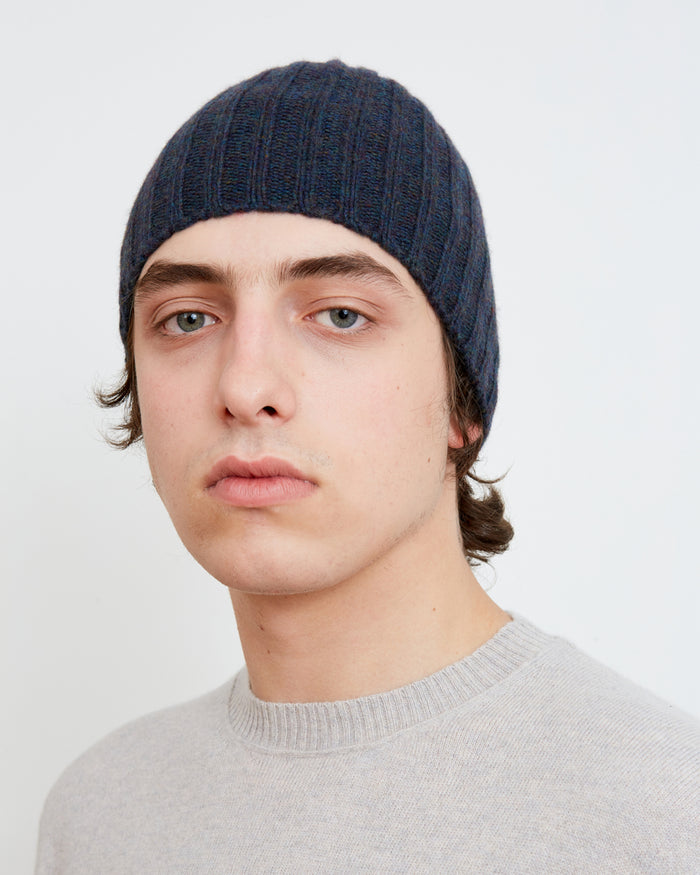 alexandra golovanoff Bonnet blue 13