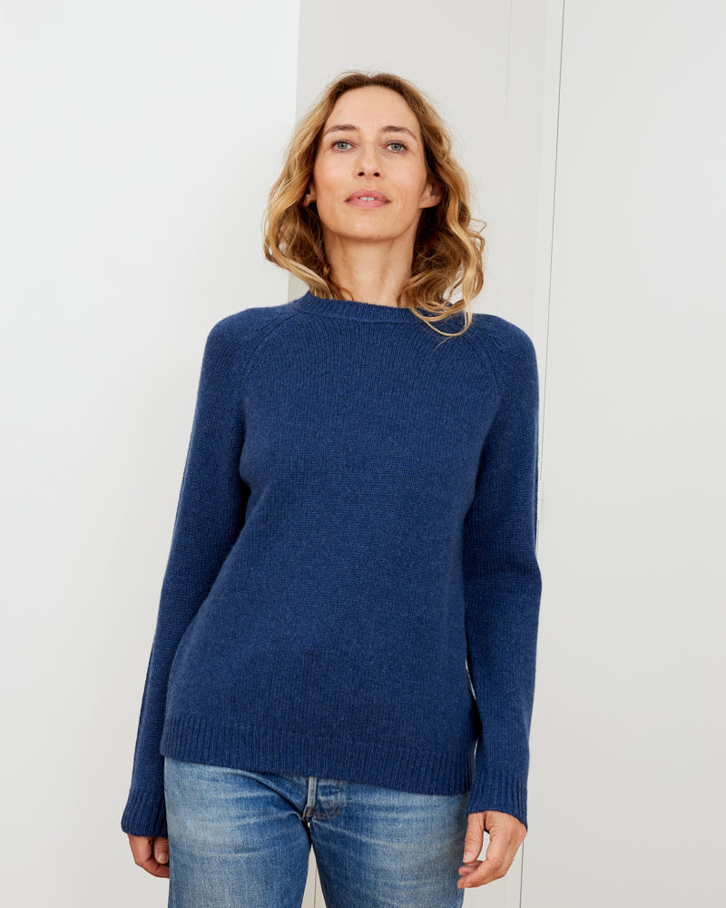 Maxi Mila blue 13 - 1 - Alexandra Golovanoff