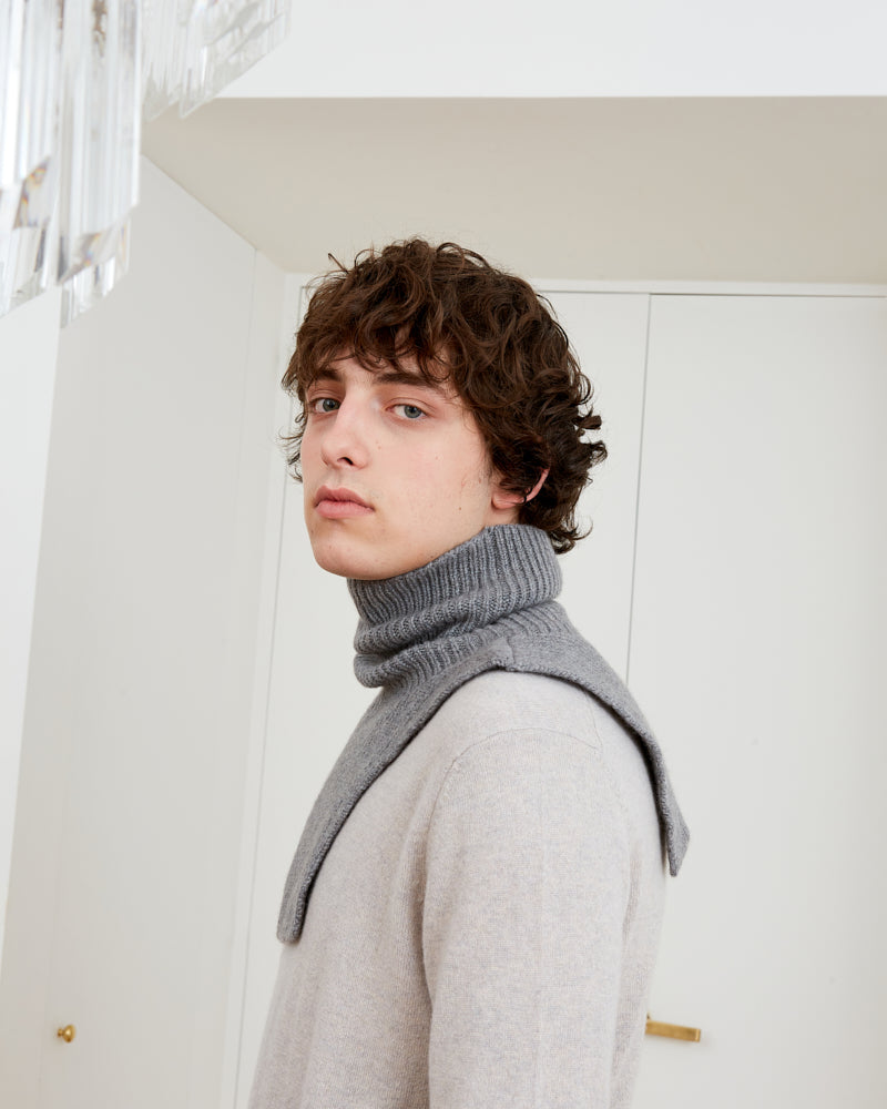 Plastron grey 13 - 1 - Alexandra Golovanoff