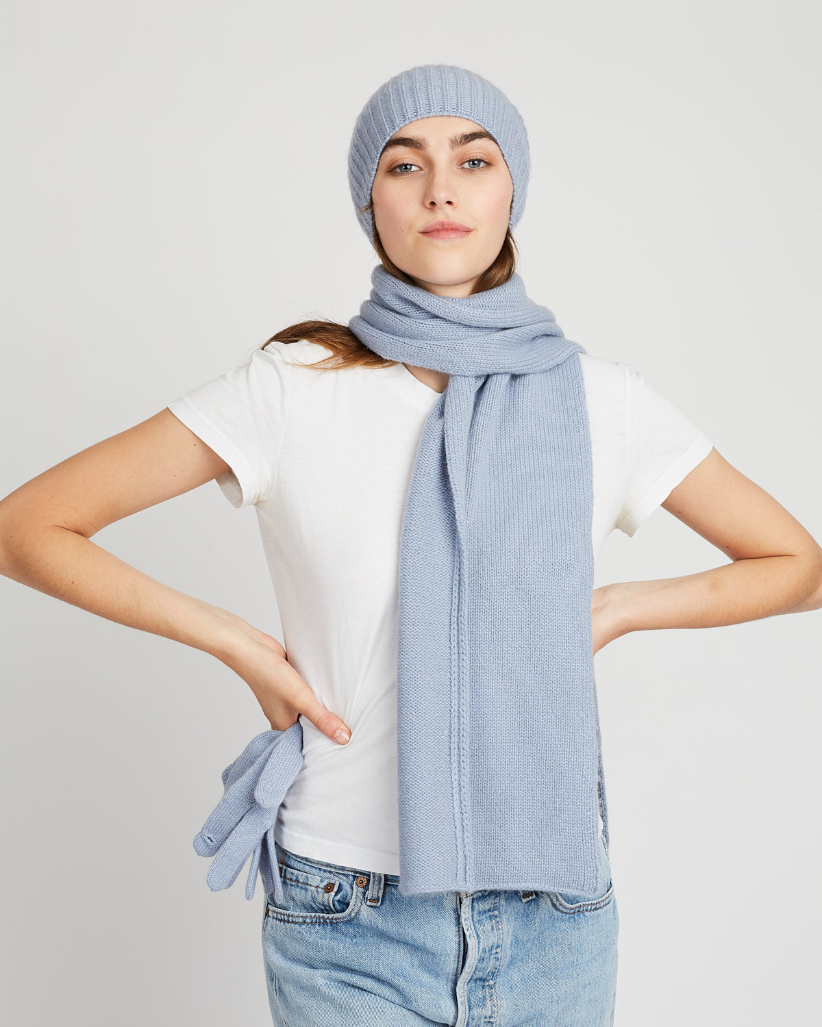 Bonnet blue 11
